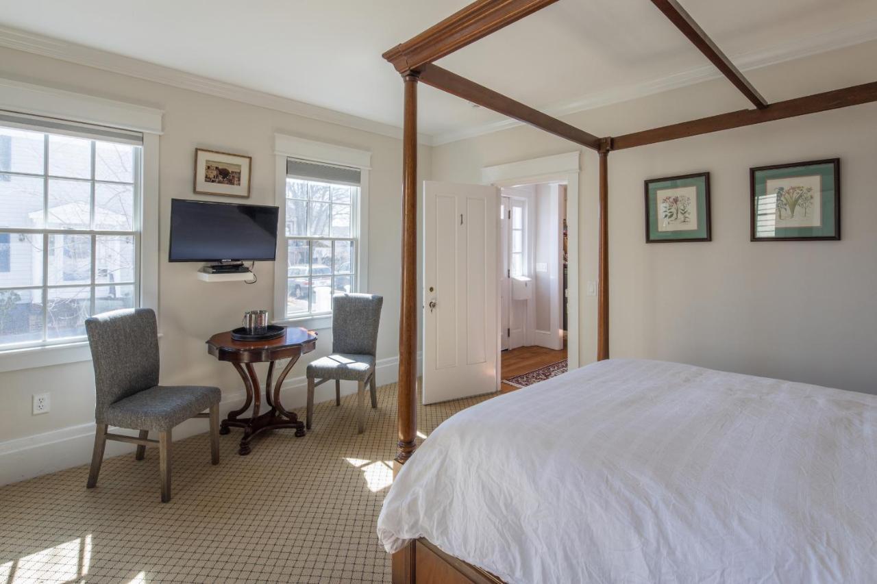 Bed and Breakfast The Clarendon House Provincetown Exterior foto